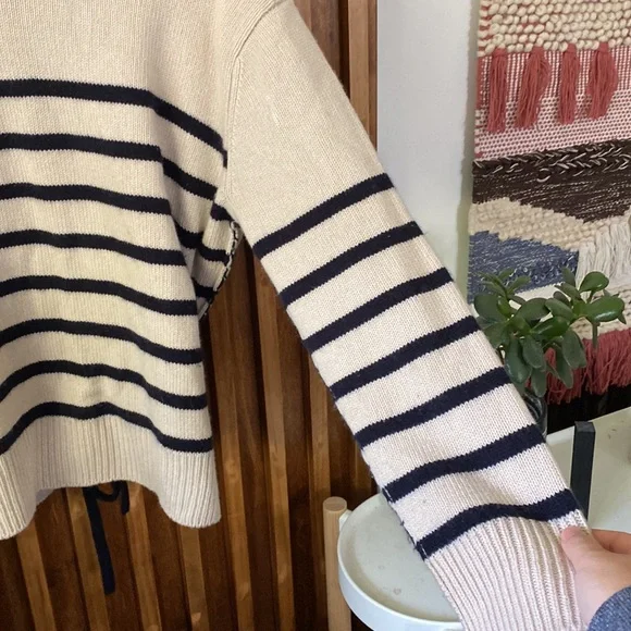 Vince 100% Cashmere Stripe Boxy Crew Sweater. Size S - Picture 9 of 11